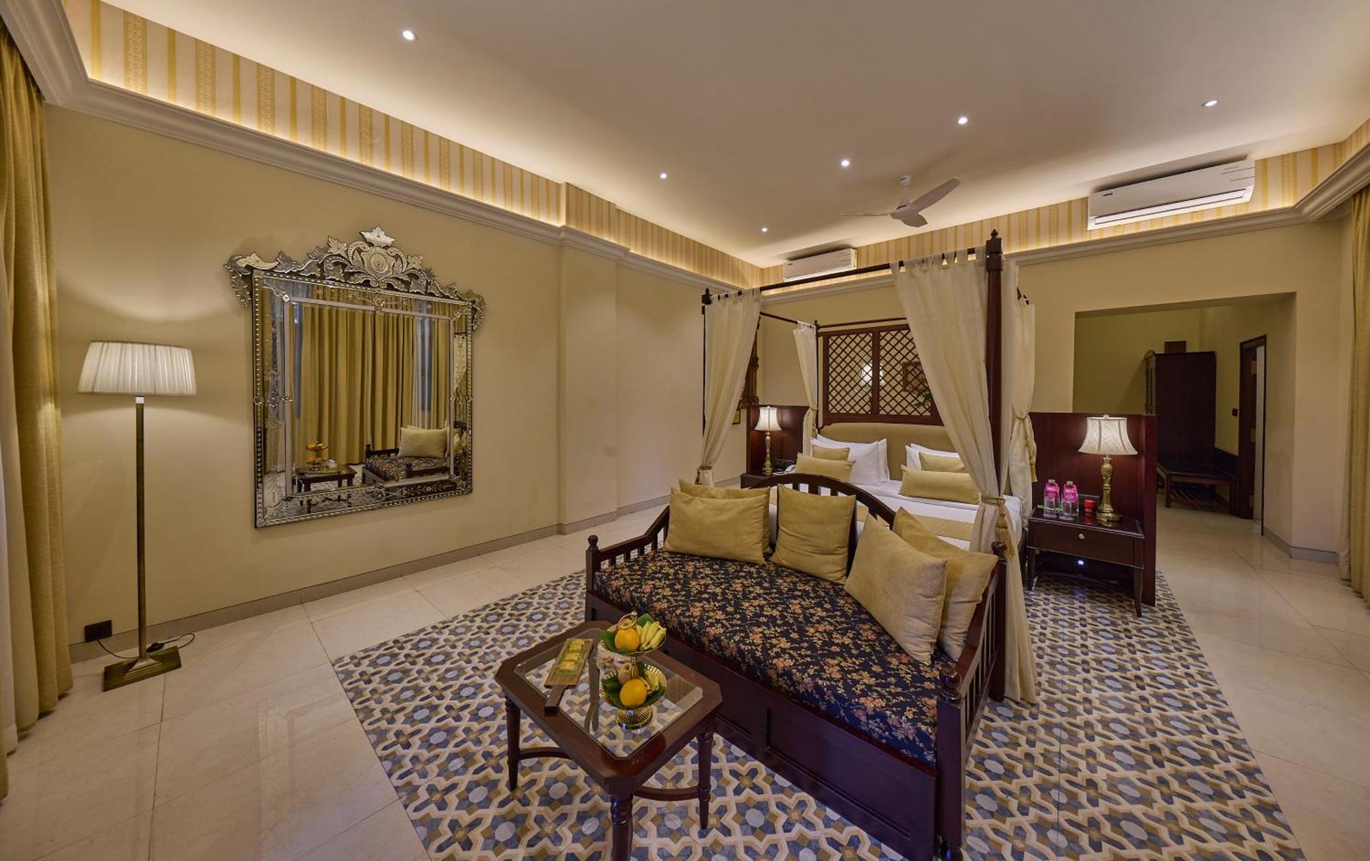 Royal Orchid Metropole Mysore Buitenkant foto