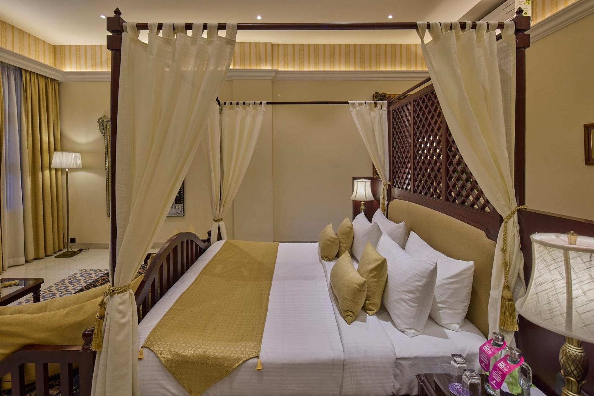 Royal Orchid Metropole Mysore Buitenkant foto