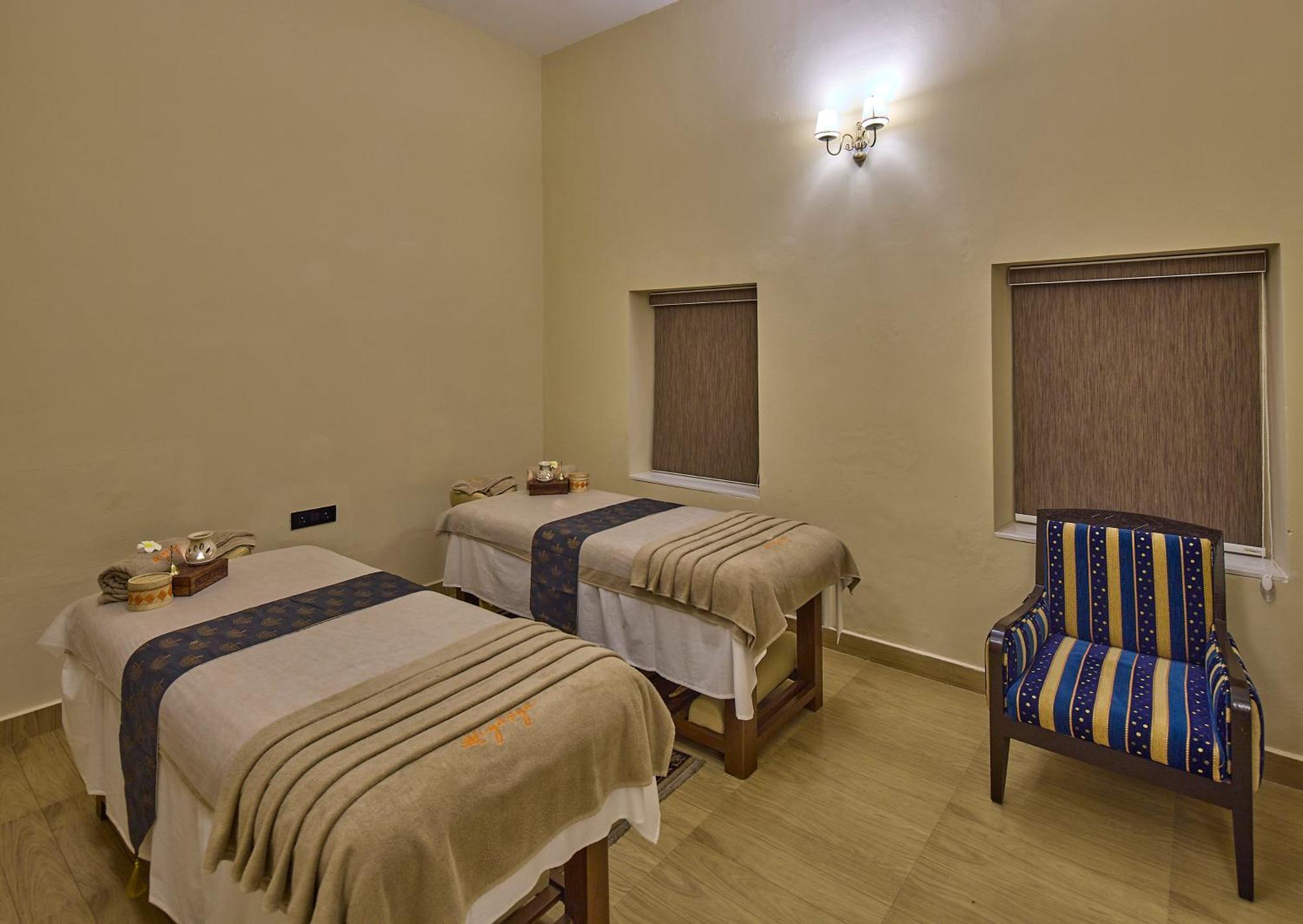 Royal Orchid Metropole Mysore Buitenkant foto
