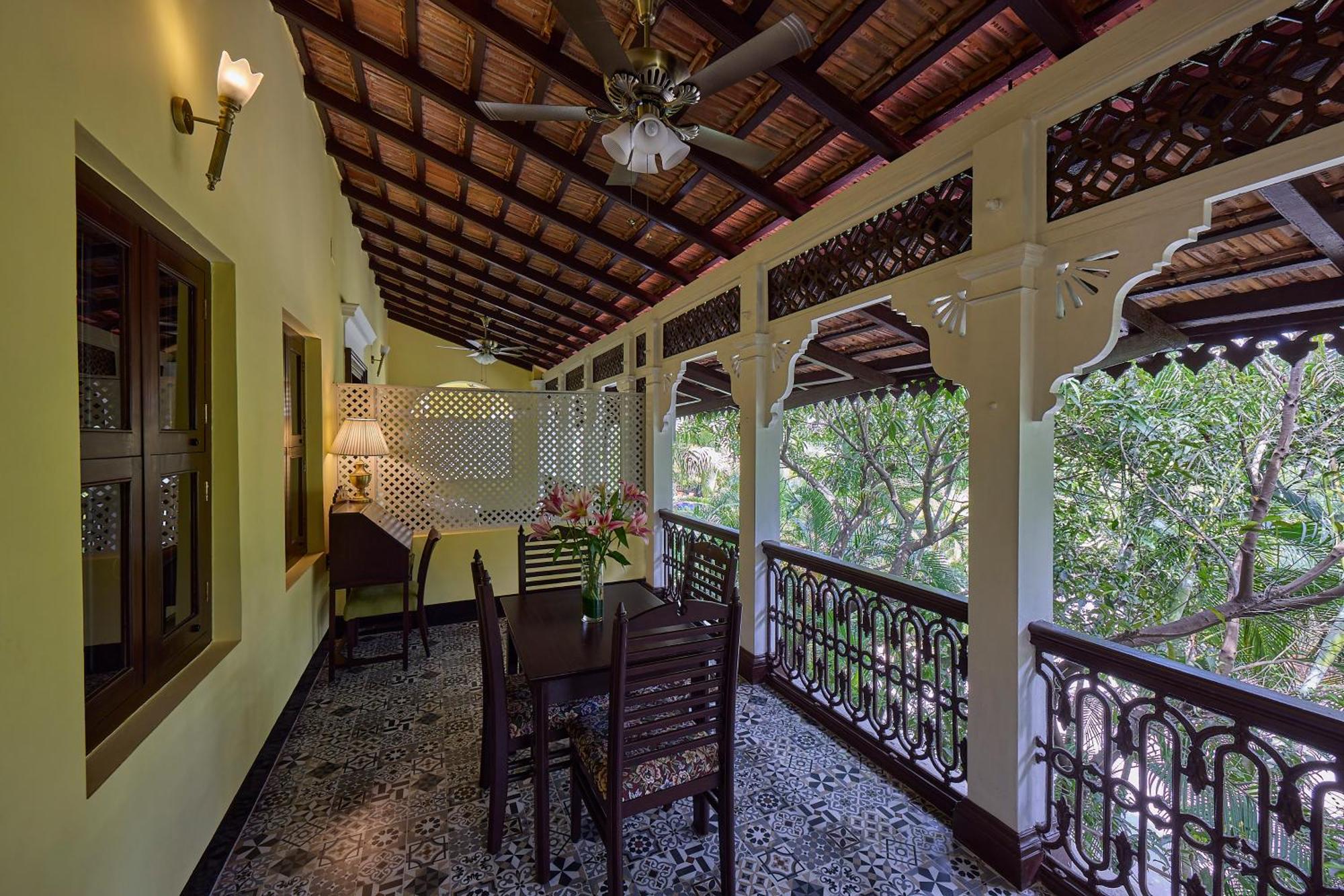 Royal Orchid Metropole Mysore Buitenkant foto