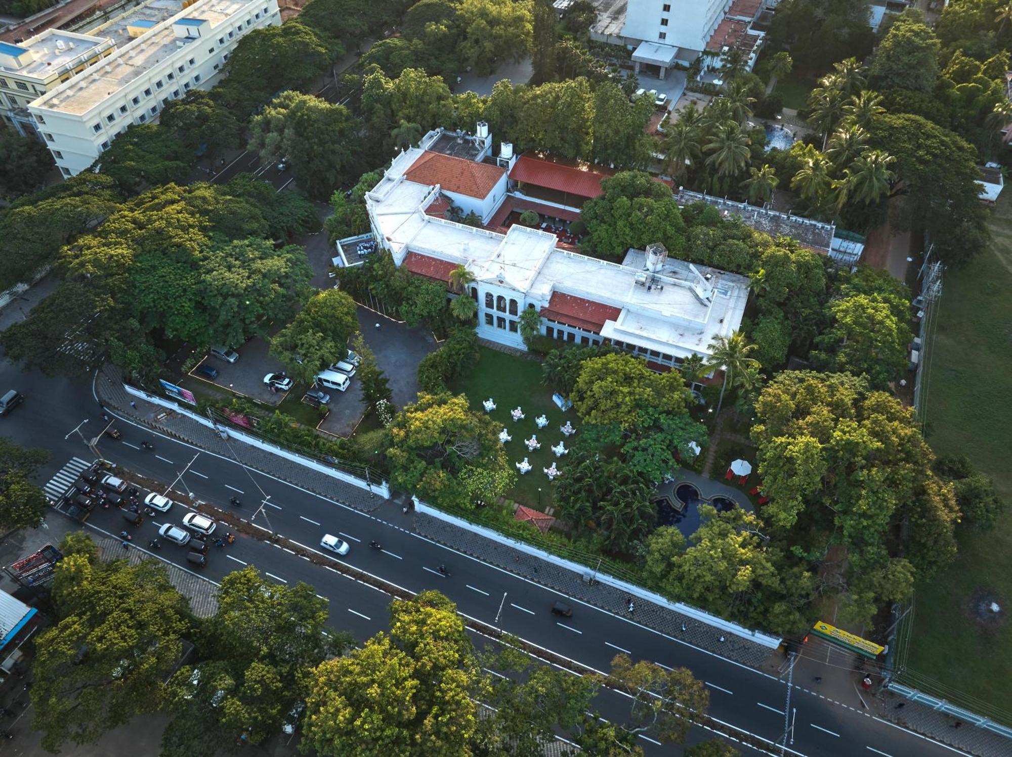 Royal Orchid Metropole Mysore Buitenkant foto