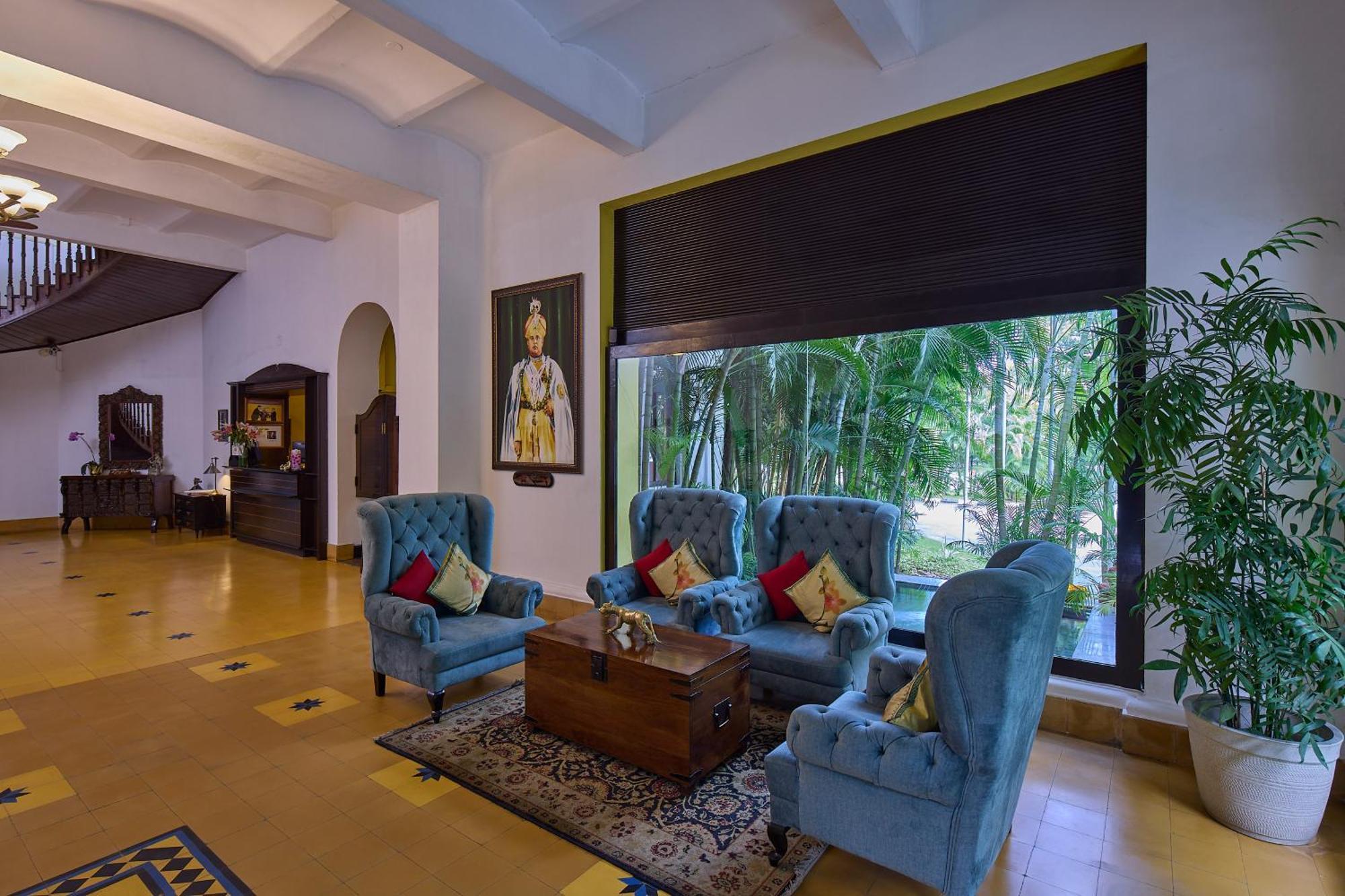 Royal Orchid Metropole Mysore Buitenkant foto