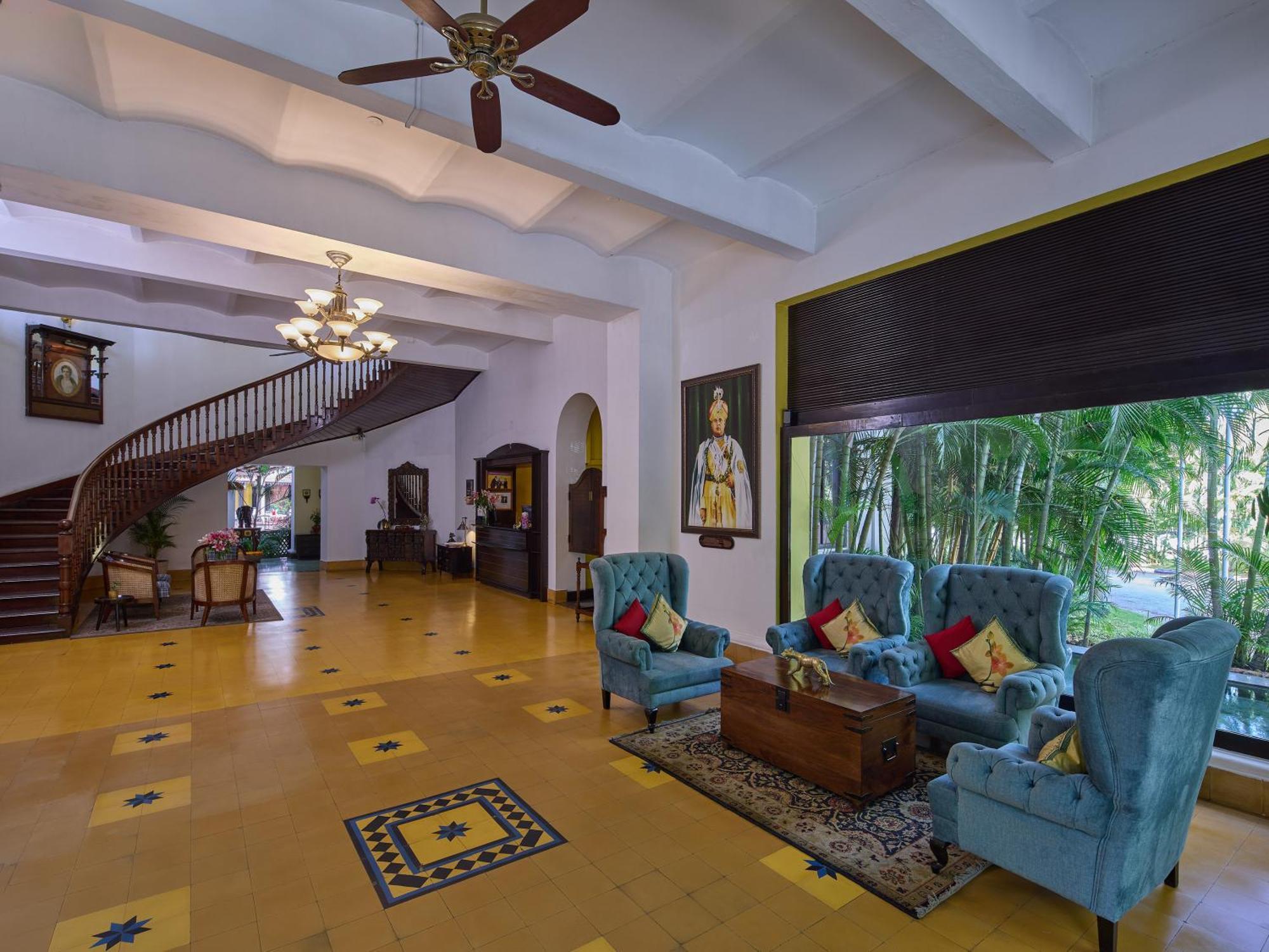 Royal Orchid Metropole Mysore Buitenkant foto