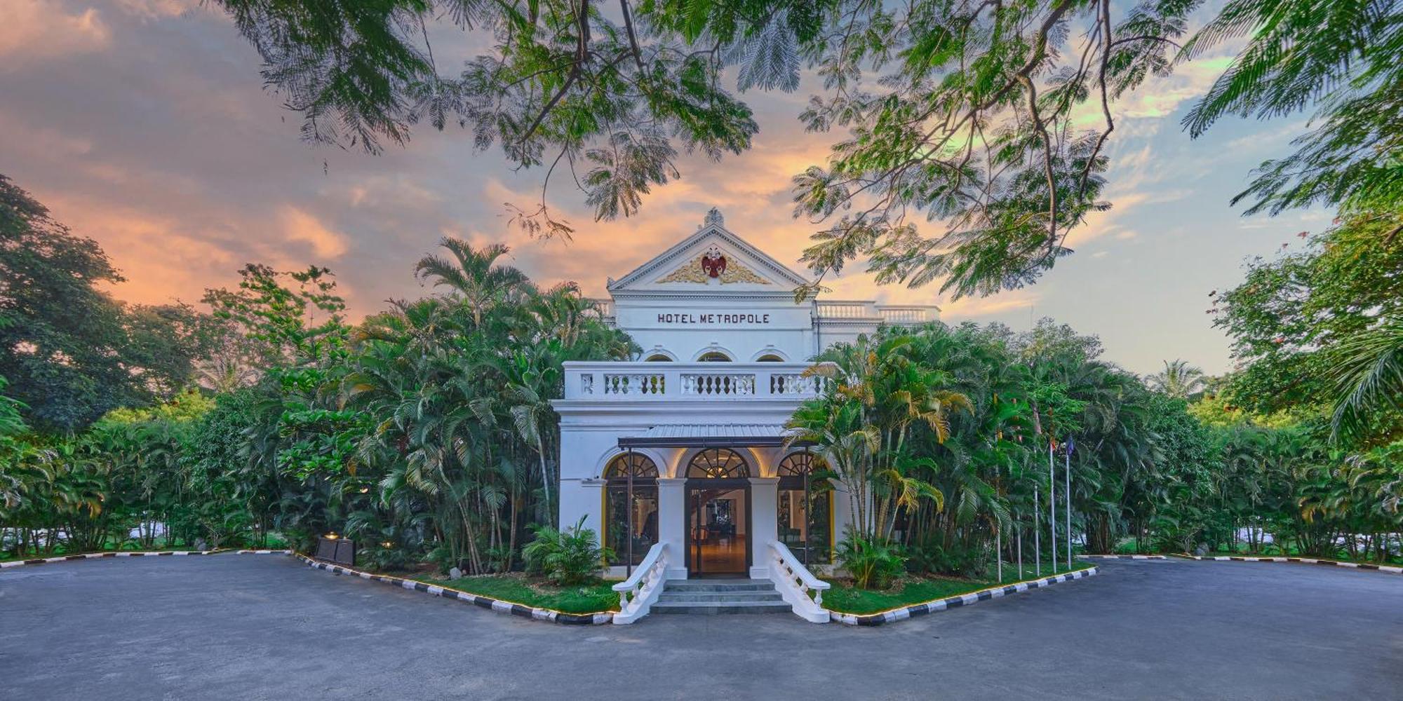 Royal Orchid Metropole Mysore Buitenkant foto