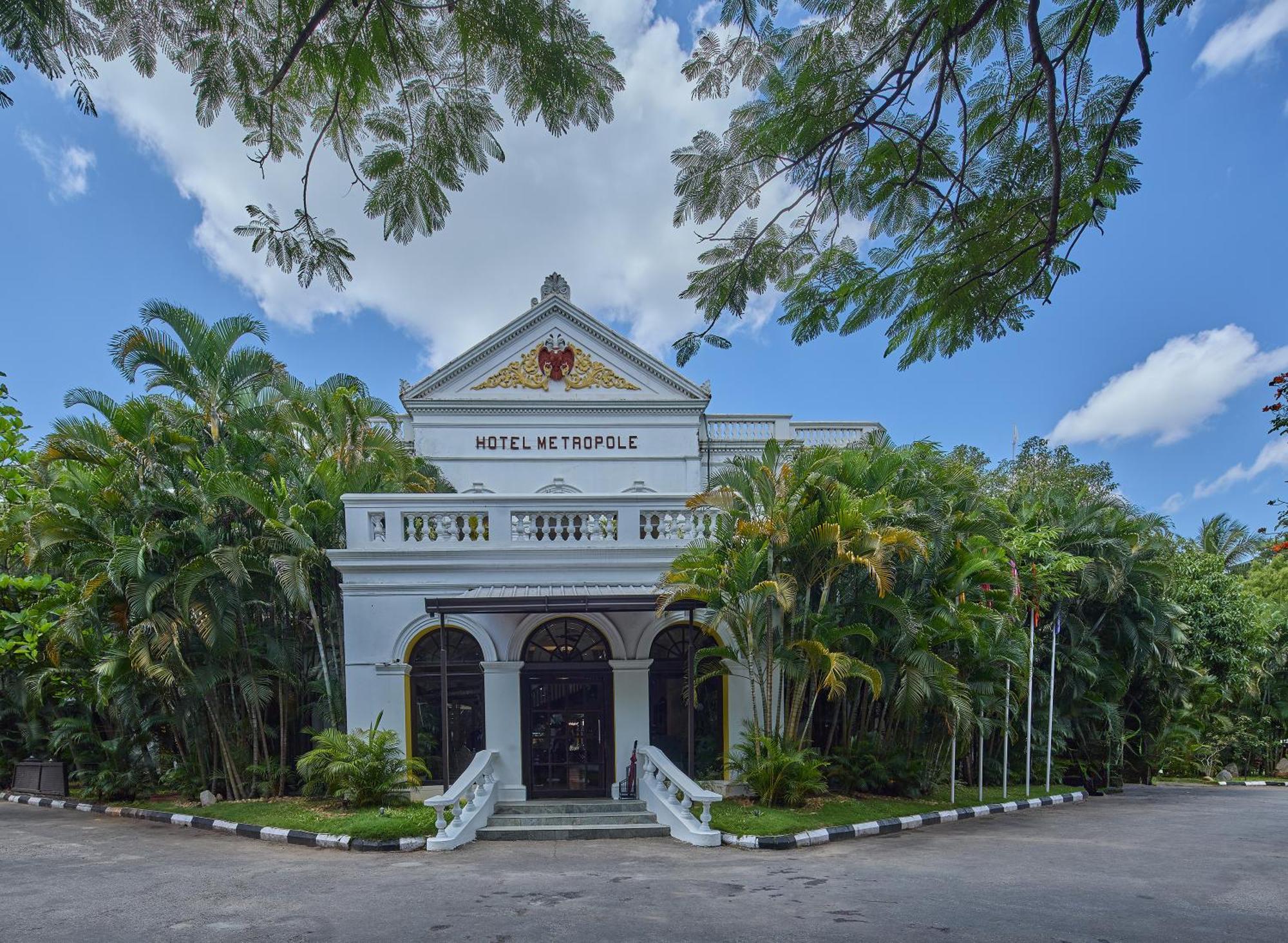Royal Orchid Metropole Mysore Buitenkant foto
