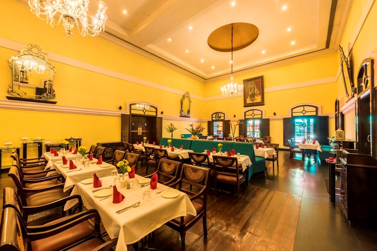 Royal Orchid Metropole Mysore Buitenkant foto