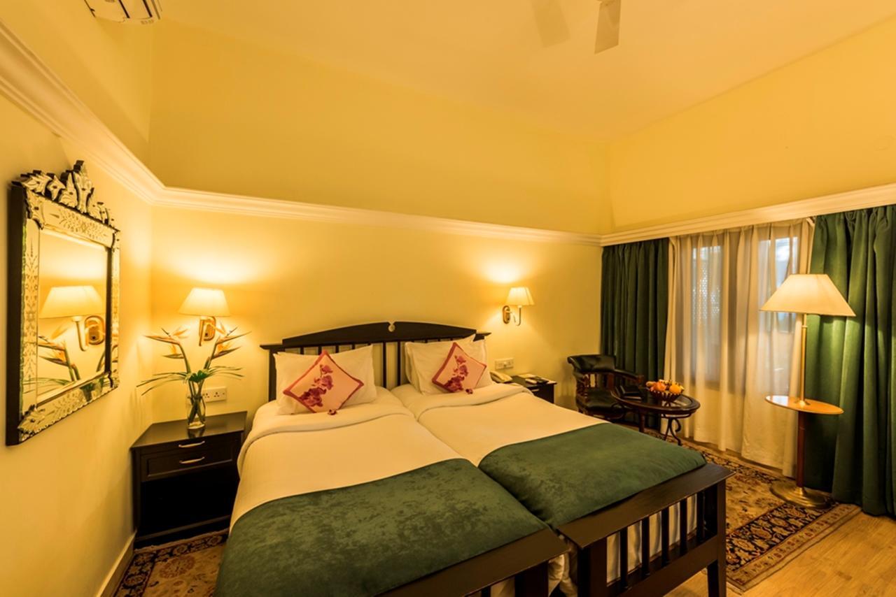 Royal Orchid Metropole Mysore Buitenkant foto